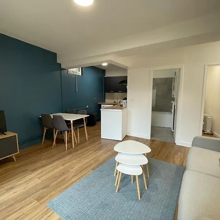 Le Chaleureux Collard לה האברה